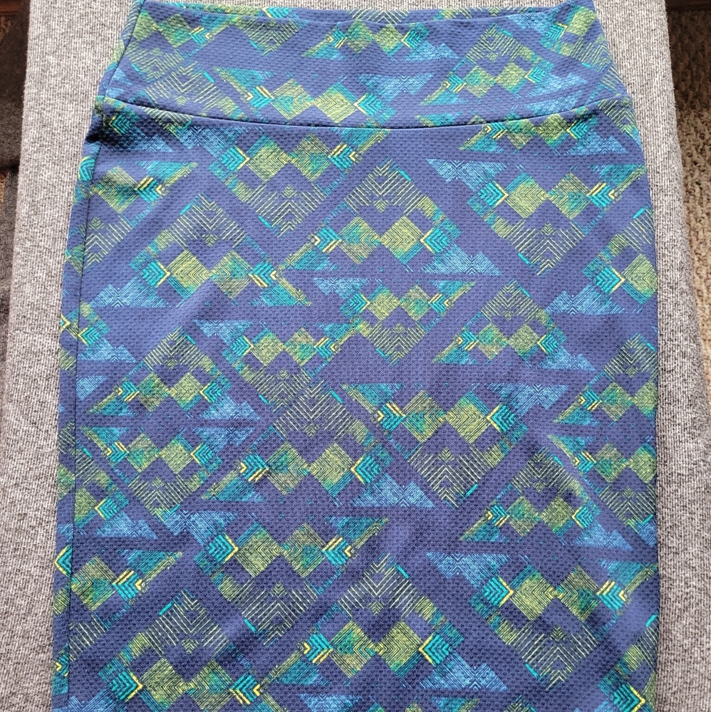 LuLaRoe Cassie pencil skirt, size Large